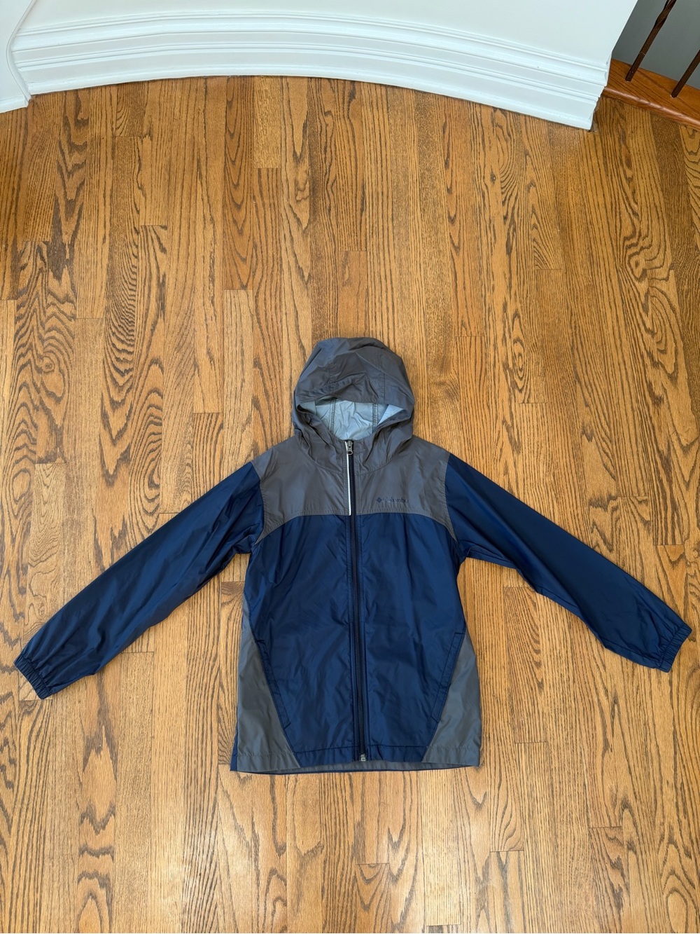 Size Youth Medium 10 / 12 Columbia Glennaker Hooded Waterproof Windbreaker Coat